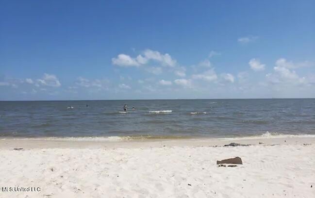 Building Photo - 133 Hopkins Blvd