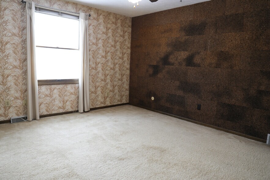 Building Photo - 5409 Johnnycake Rdg NE