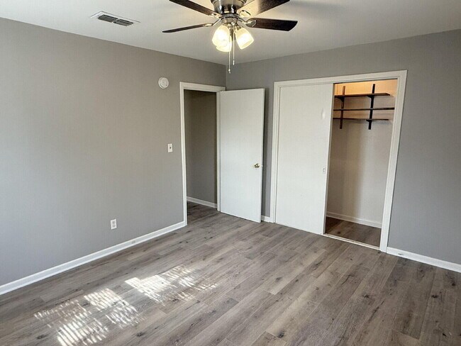 Building Photo - 4208 42nd St