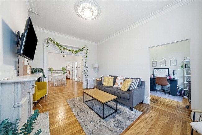 Building Photo - 126 Lexington St