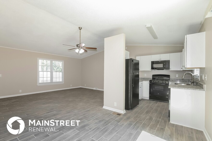 Building Photo - 712 Pembelton Ct