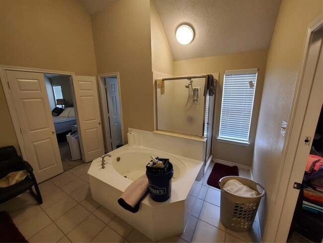 Building Photo - 4201 Murwick Dr