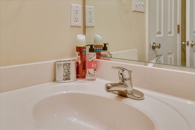 Building Photo - Evans Furnish Rental Master Golf Tournament Rental