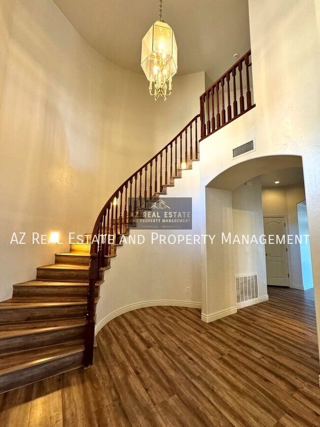 Building Photo - 13236 N 13th St