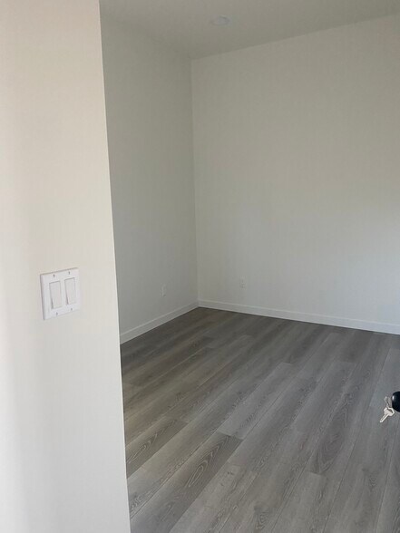 Building Photo - 4027 Bemis St
