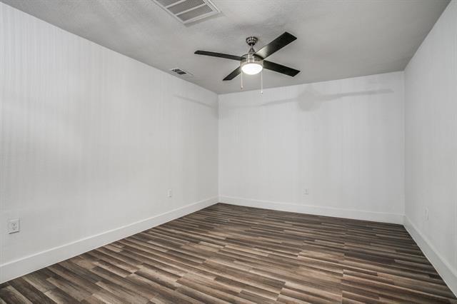 Building Photo - 5106 Live Oak St