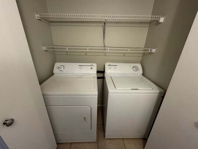 Building Photo - Southeast Phoenix Condo