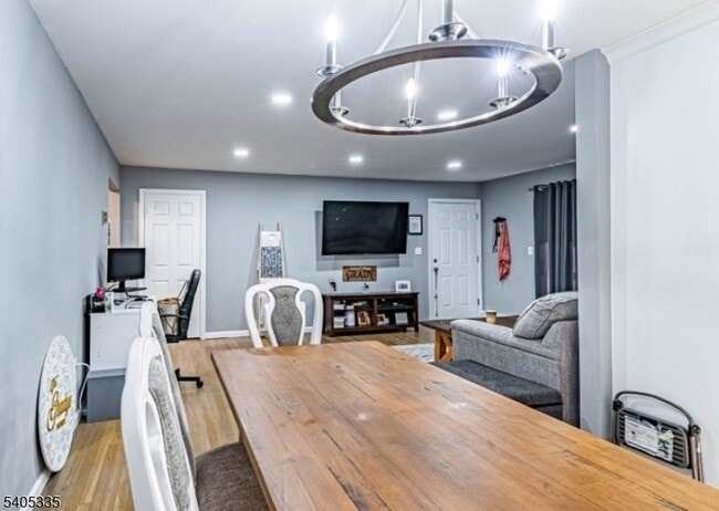 Building Photo - 320 South St