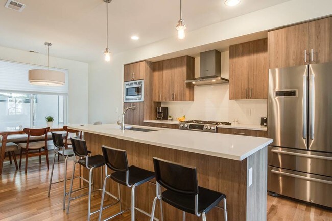 Kitchen - 2228 E 21st Ave