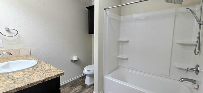 Building Photo - 1025 Pine Leaf Pl