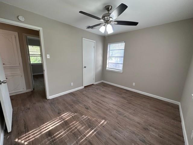 Building Photo - 921 S Valentine Dr