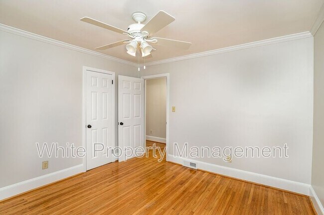 Building Photo - 4643 Addison Drive