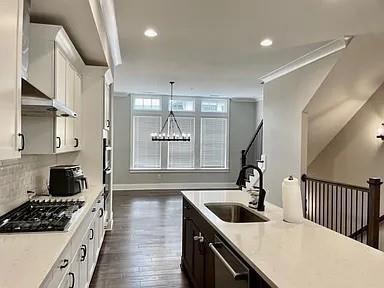 Building Photo - 6651 Sterling Dr