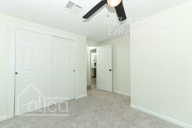 Building Photo - 135 W Chesley Ave