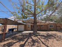 Building Photo - 3204 La Veta Dr