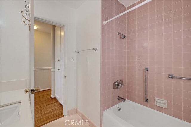 Building Photo - 424 Ave De Jose