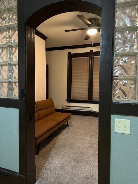 Den View - 118 Pine St