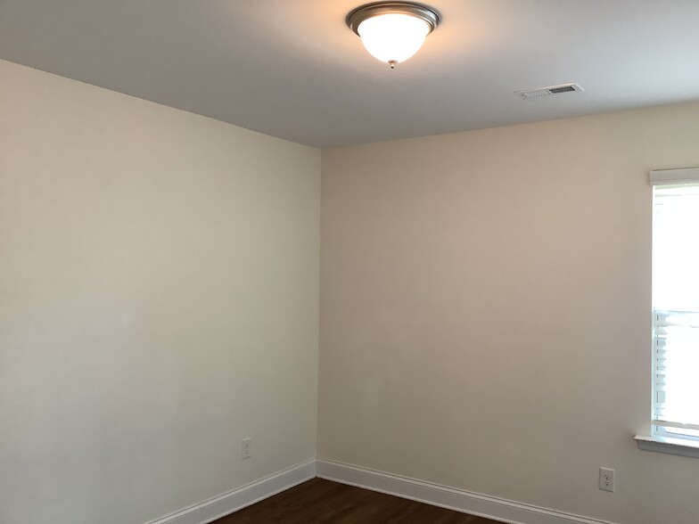 Building Photo - 3902 Riceland Pl