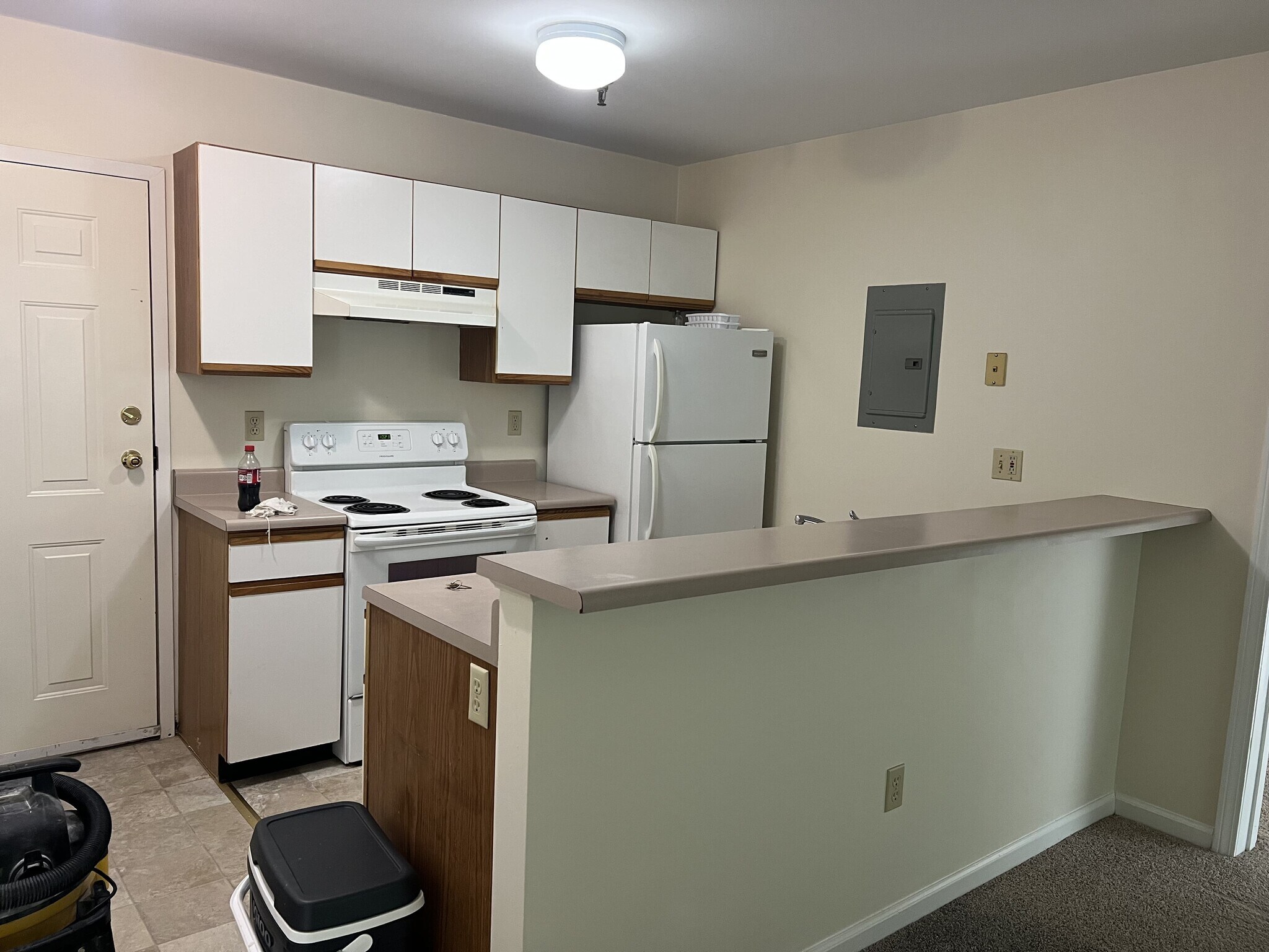 Building Photo - 277 Hildred Dr