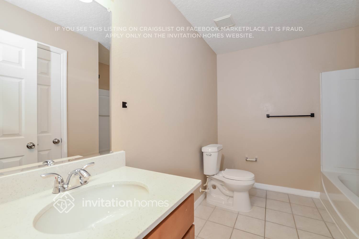 Building Photo - 13744 Podocarpus Ln