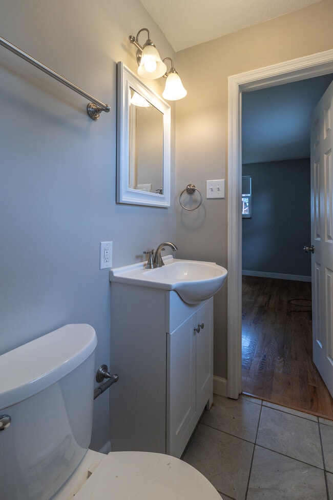 Building Photo - 2344 Alice Bell Rd