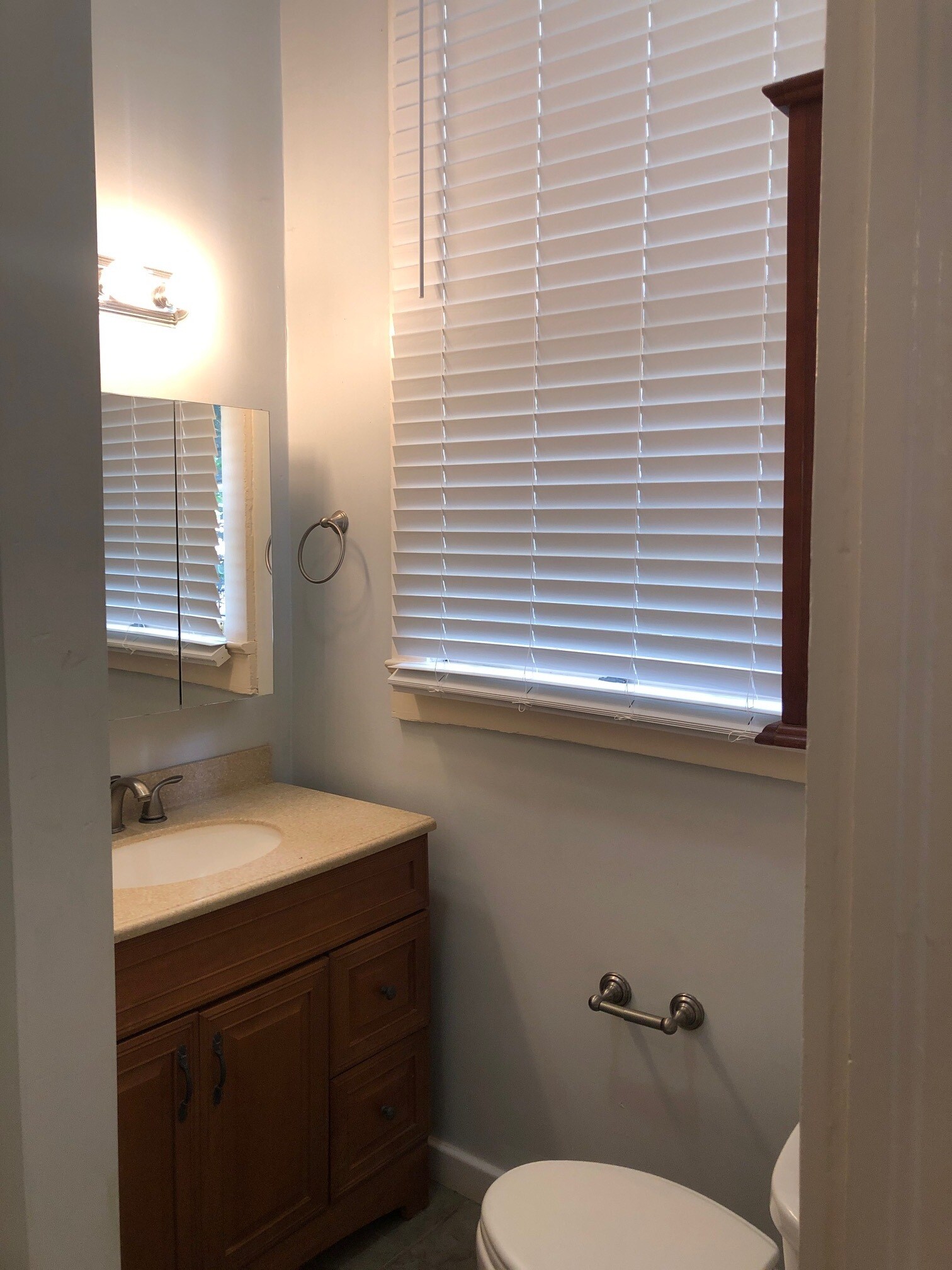 Building Photo - 2333 Magazine St