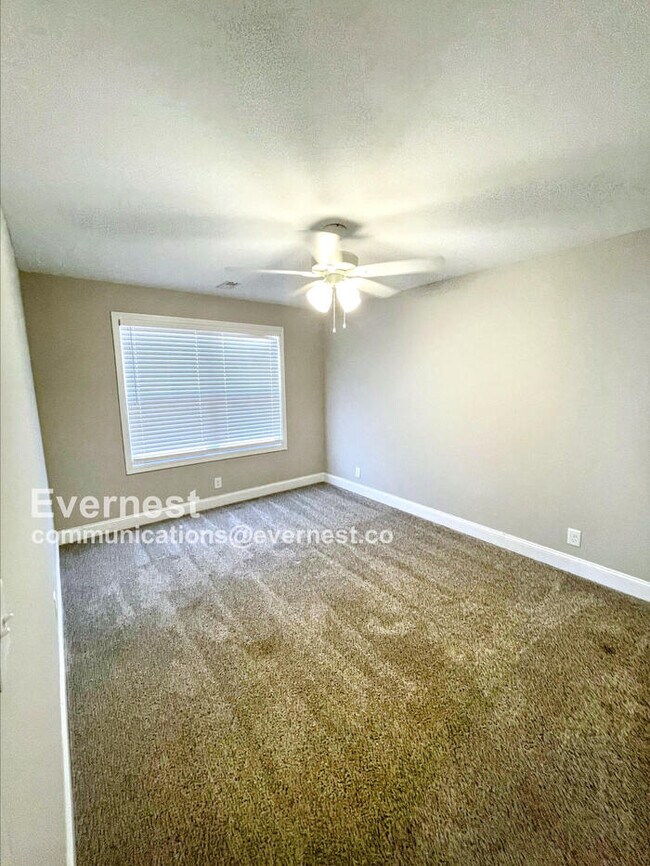 Building Photo - 809 Marksman Ct