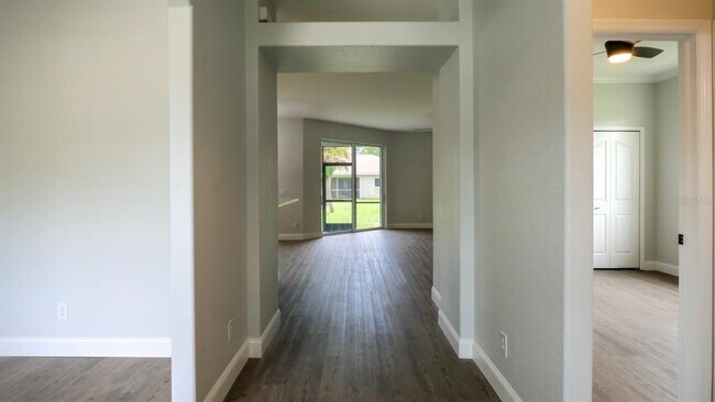 Building Photo - 1647 Squaw Ln