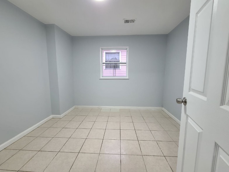 Building Photo - 9 Wolcott Terrace