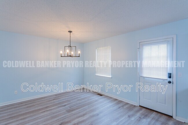 Building Photo - 1244 N Concord Rd