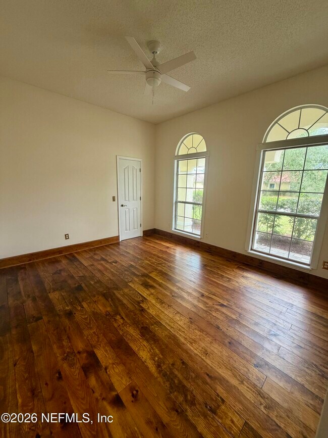 Building Photo - 1523 Blue Heron Ct