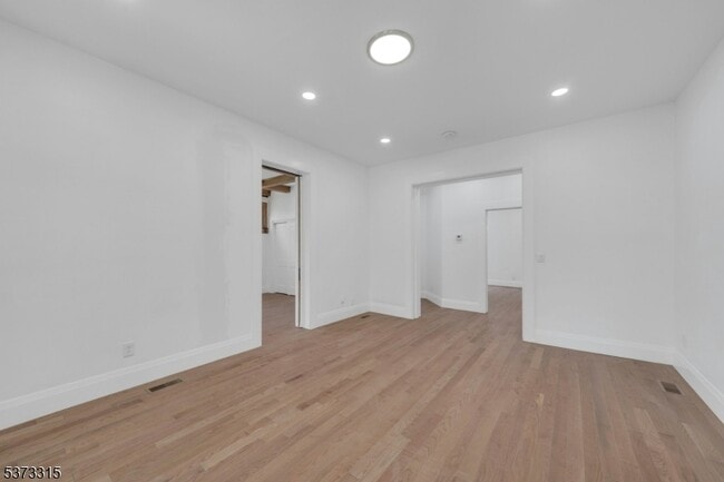 Building Photo - 78 Grove St