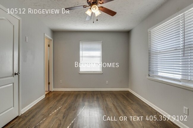 Building Photo - 10512 Ridgeview Dr