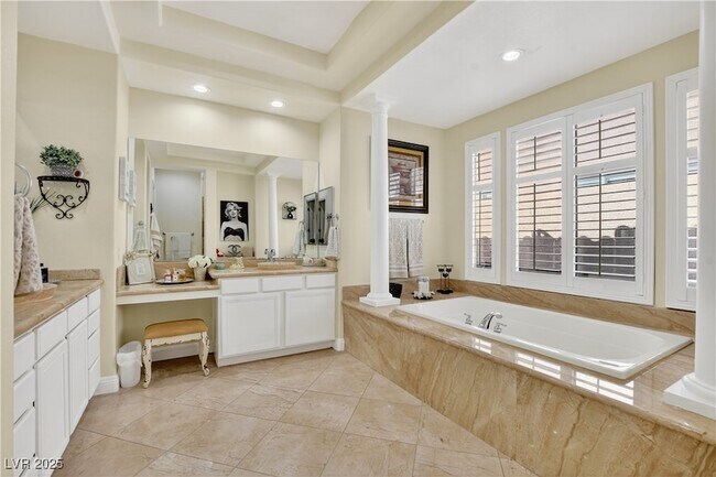 Building Photo - 5111 Crown Cypress St