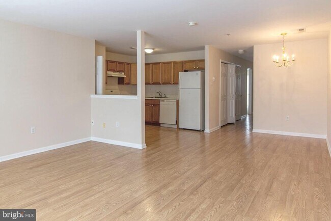 Building Photo - 9228-38 Blue Grass Rd