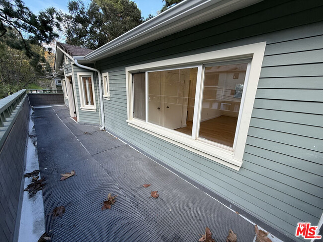 Building Photo - 2232 Laurel Canyon Blvd