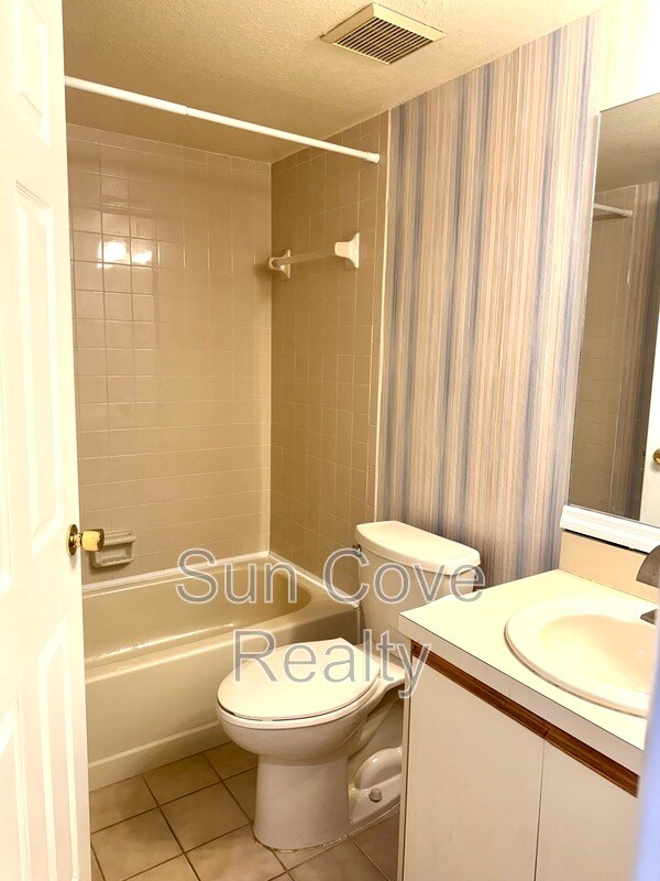 Building Photo - 6361 92nd Pl N