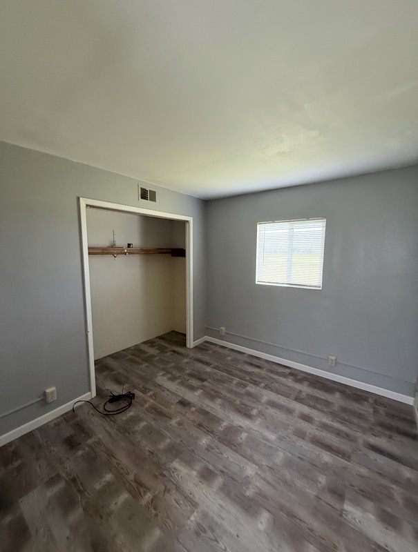 Building Photo - 2871 Edgewood Rd