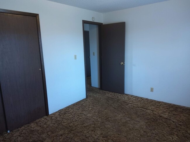 Building Photo - 3009 Mimosa St