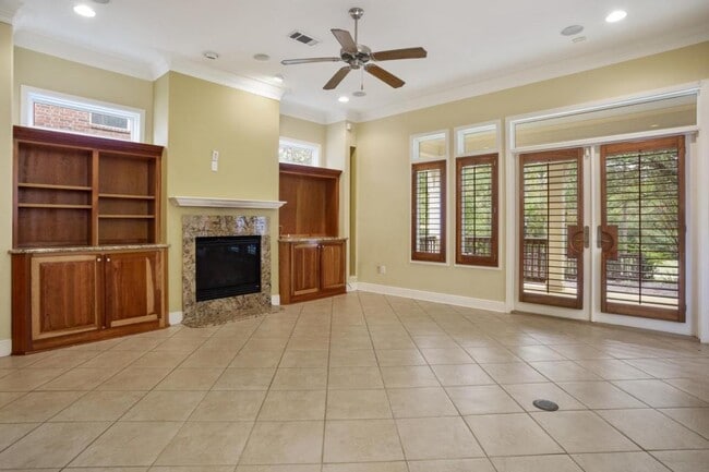 Building Photo - 7516 Pinehurst Ct