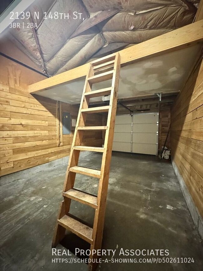 Building Photo - 2139 N 148th St
