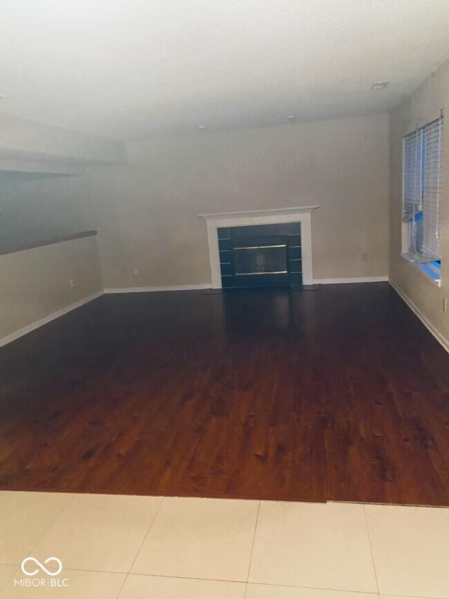 Building Photo - 10477 Blue Springs Ln