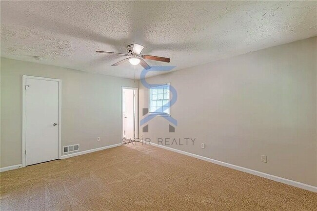 Building Photo - LIMITED-TIME OFFER!  Apply today with NO APPLICATION FEE! Terms apply. Call (678) 487-7896, Optio...