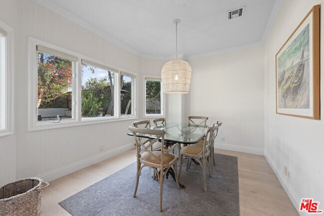 Building Photo - 1152 Hartzell St