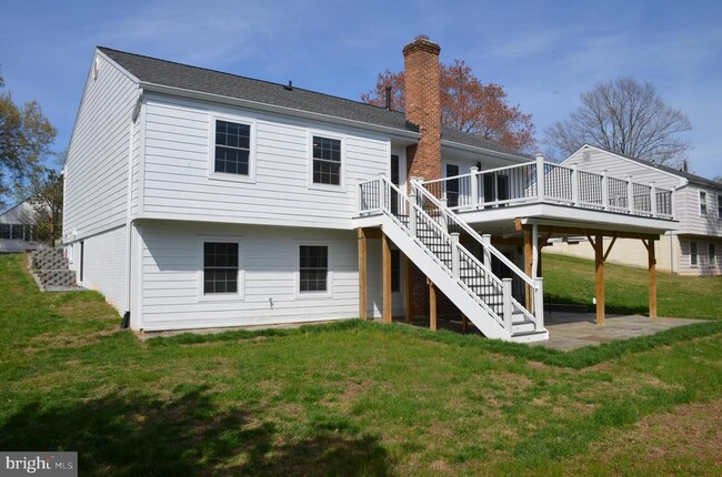 Building Photo - 9012 Paddock Ln