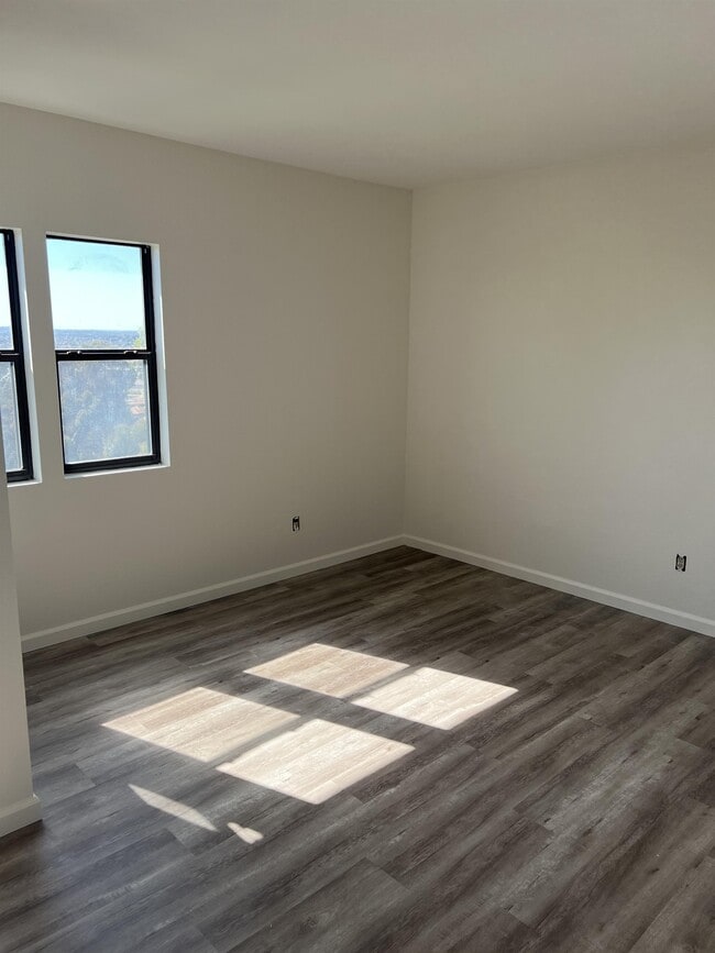 Building Photo - 10991 Scripps Ranch Blvd