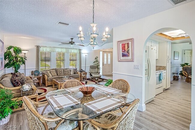 Building Photo - 5036 SW 9th Pl