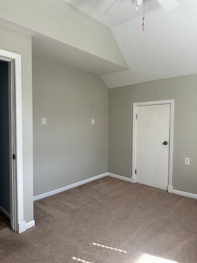 Building Photo - Great Newly Remodeled 3 bed in Madisonvill...