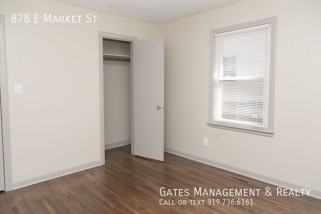 Building Photo - 878 E Market St
