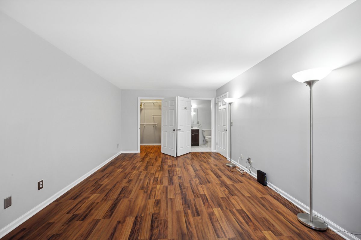 Building Photo - 70 Harristown Rd